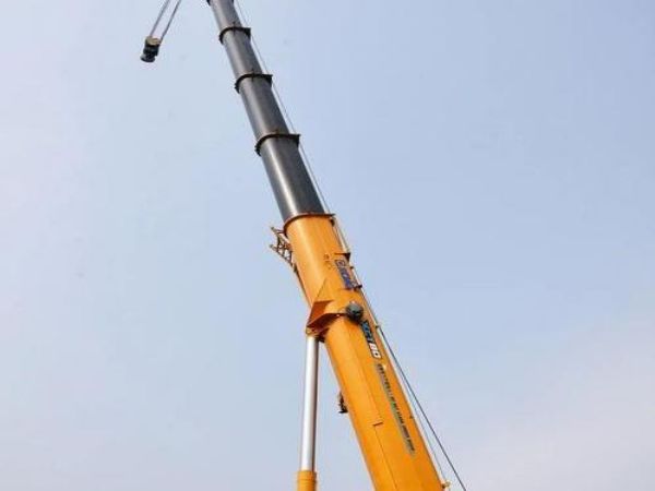 都昌县吊车出租公司电话_25吨吊车租赁价格是多少？